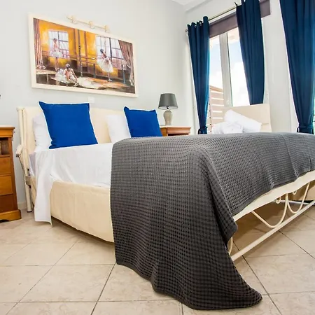 Hotel apartamentowy Xenia Ionis Luxury