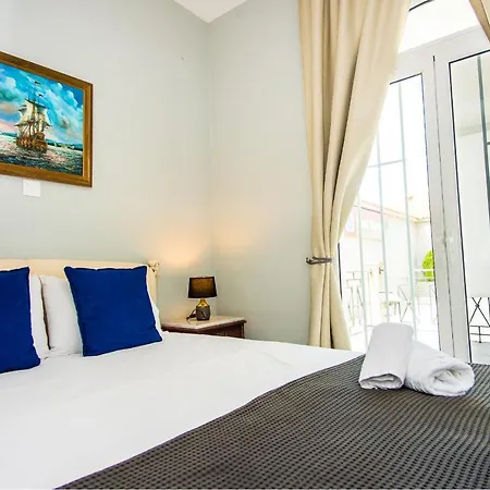 Xenia Ionis Luxury Hotel apartamentowy Lixouri