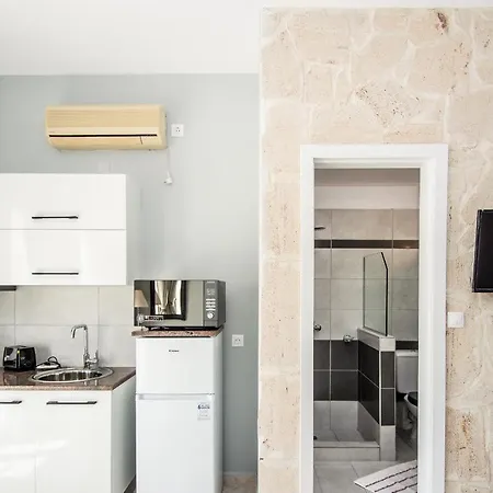 Xenia Ionis Luxury 3*