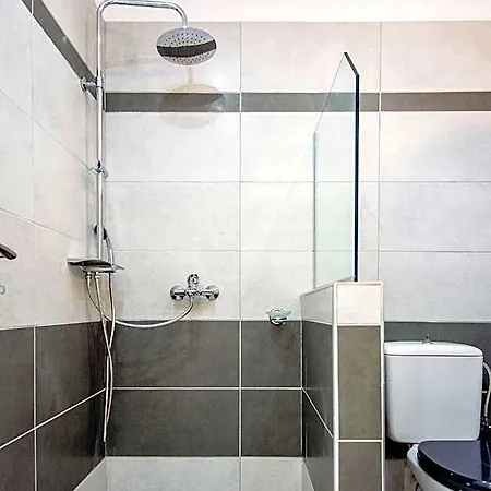 מלון דירות Xenia Ionis Luxury ליקסורי