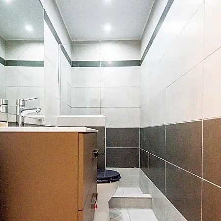 Xenia Ionis Luxury 3* ליקסורי
